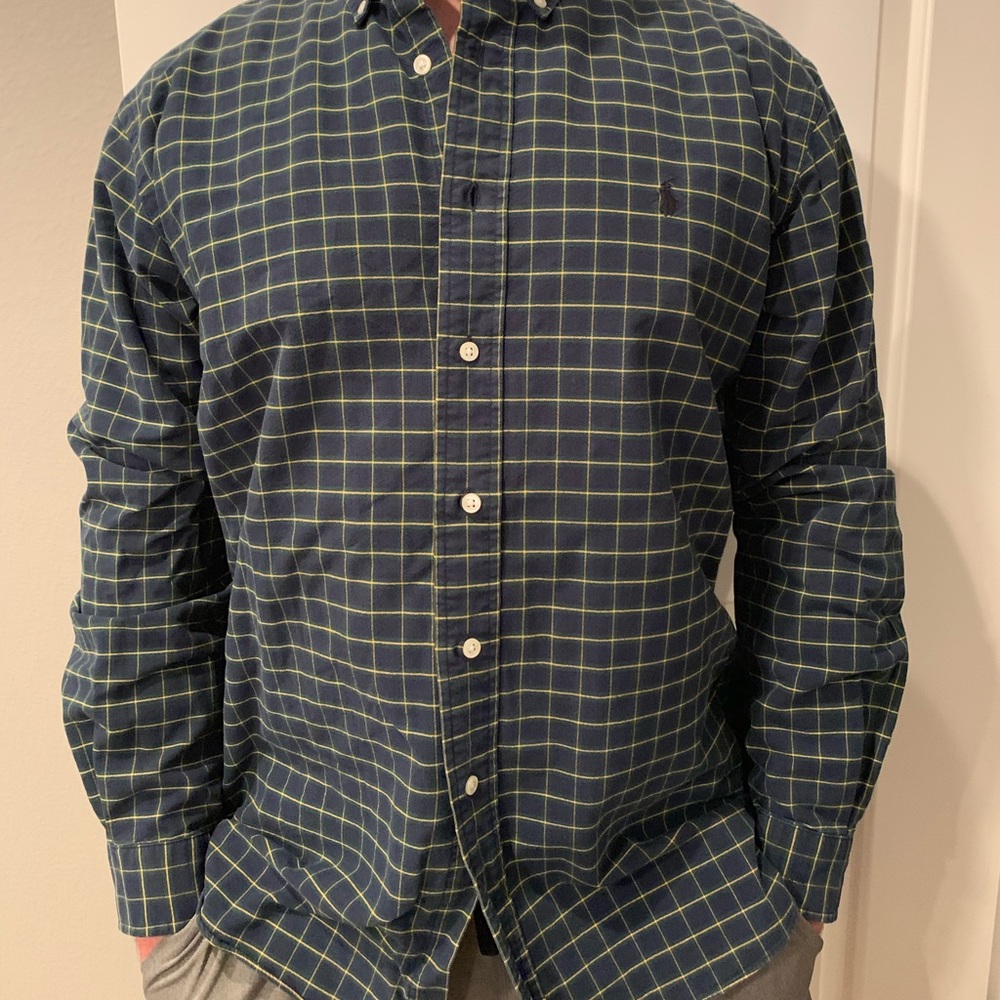 LIKE NEW Men’s Button Up Polo - LARGE